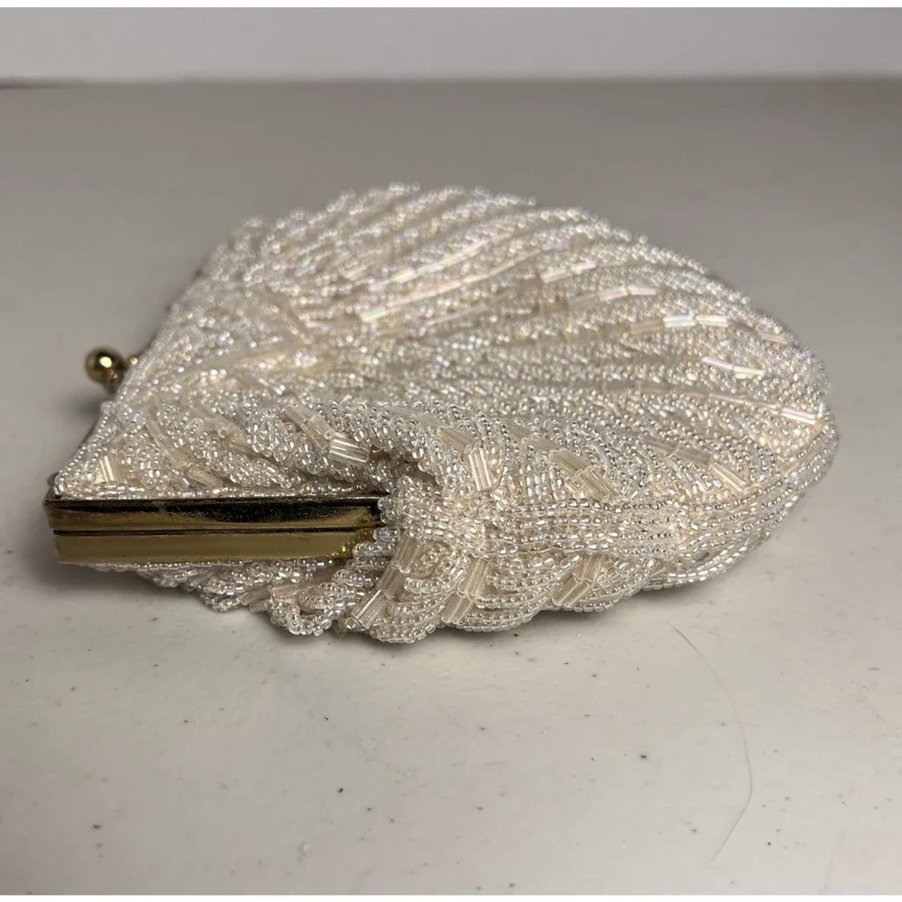 Cream Beaded Kiss Lock Clutch Evening Bag Vintage Retro Mid Century Handbag